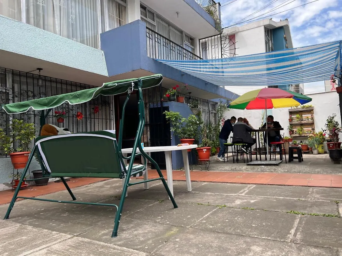 Sina Hogar Hotel 基多华人酒店 0*, Quito