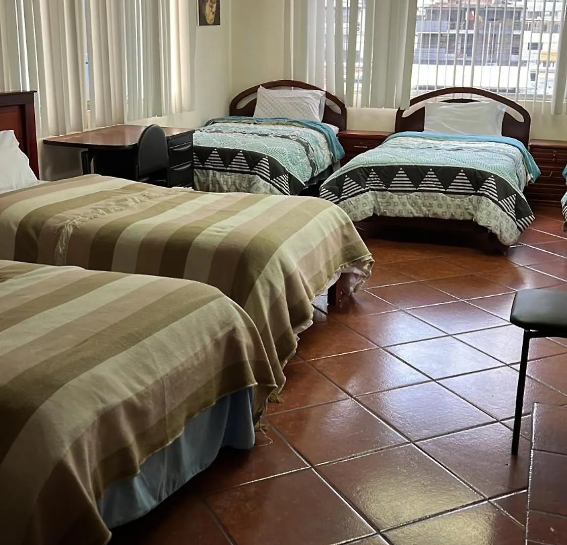 Sina Hogar Hotel 基多华人酒店 Appartement
