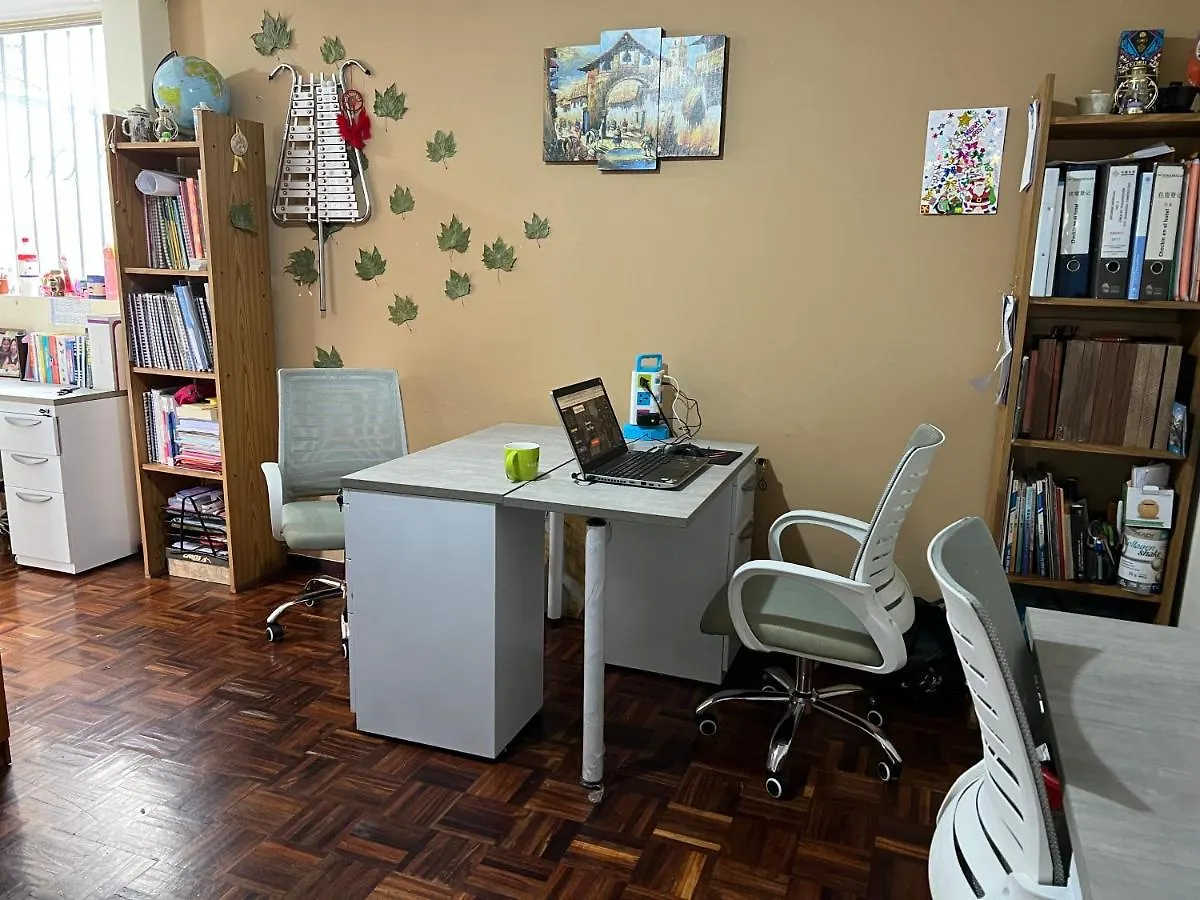 Sina Hogar Hotel 基多华人酒店 Apartment