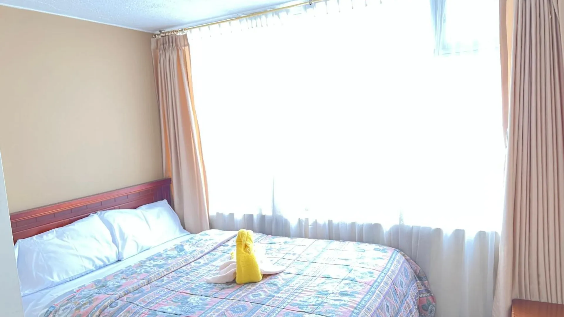Sina Hogar Hotel 基多华人酒店 Apartment Quito