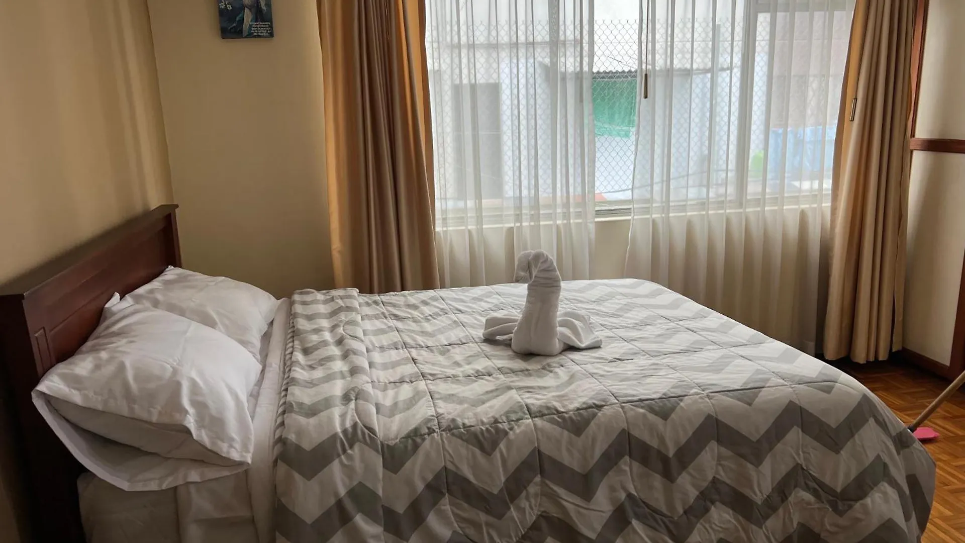 Apartment Sina Hogar Hotel 基多华人酒店